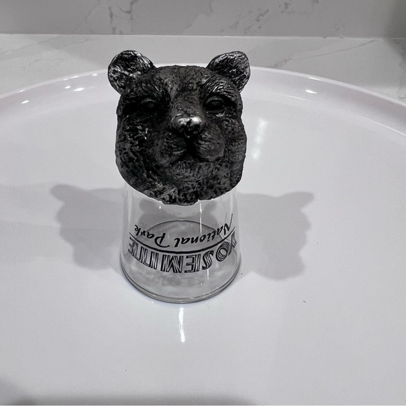 Yosemite National Park shot glass with bear head - Picture 2 of 3